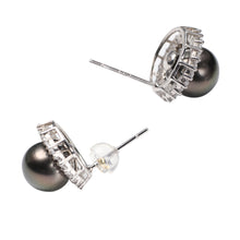 Load image into Gallery viewer, Tahitian Black Pearl Stud Earrings