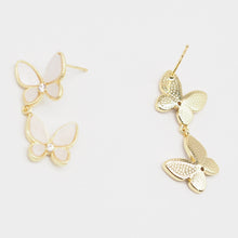 Load image into Gallery viewer, Butterfly Tassel Pearl Earrings in 18k Gold Plated