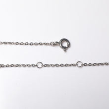 Load image into Gallery viewer, Y-shaped Black and White Pearl Necklace