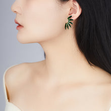 Load image into Gallery viewer, JEMUZEWEL Palm Leaf Plated 14K Gold Earrings

