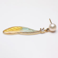 Load image into Gallery viewer, Cicada Wings Enamel Freshwater Pearl Earrings
