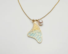 Load image into Gallery viewer, Cicada Wings Enamel Freshwater Pearl Pendant Necklace
