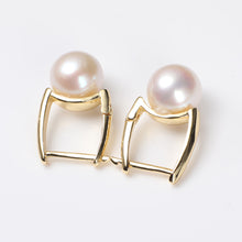 Load image into Gallery viewer, U-shaped Freshwater Pearl Earrings

