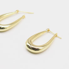 Load image into Gallery viewer, 14K Gold Filled Metallic Geometric Earrings

