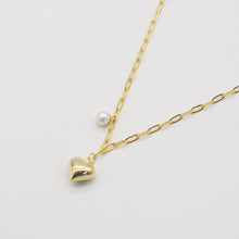 Load image into Gallery viewer, Gold Chain Love Heart Necklace
