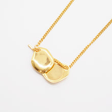 Load image into Gallery viewer, 14K Gold Plated Gold Chain Pendant Choker Necklace
