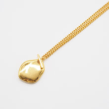 Load image into Gallery viewer, 14K Gold Plated Gold Chain Pendant Choker Necklace
